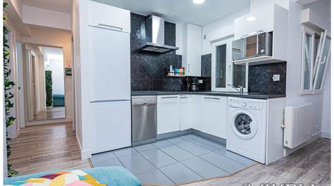 Photo 2 of Flat to rent in Calle Enseñanza, Centro - Ayuntamiento, Santander