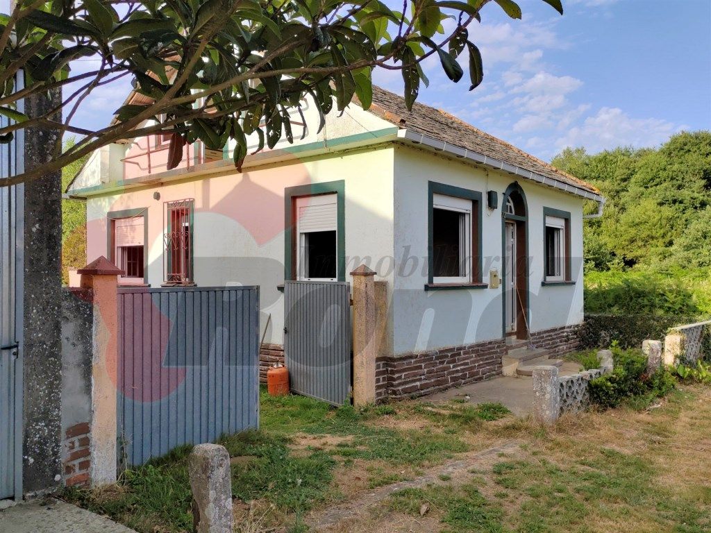 Vista exterior de Casa o xalet en venda en Rábade amb Jardí privat