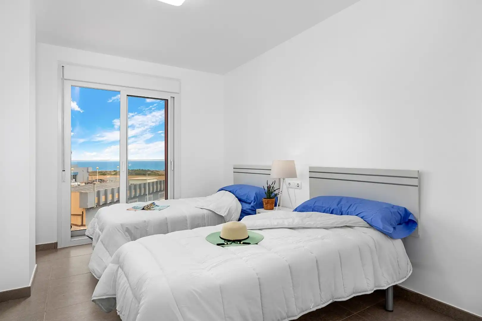 Habitación de Piso en venta en La Manga del Mar Menor con Aire acondicionado, Calefacción y Jardín privado