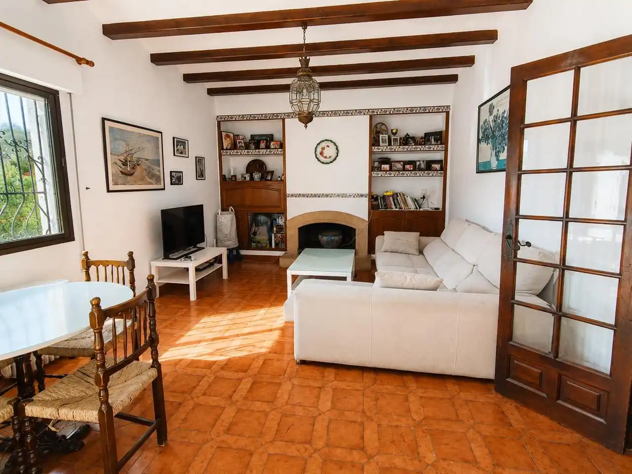 Sala d'estar de Casa o xalet en venda en Oliva amb Jardí privat, Terrassa i Traster