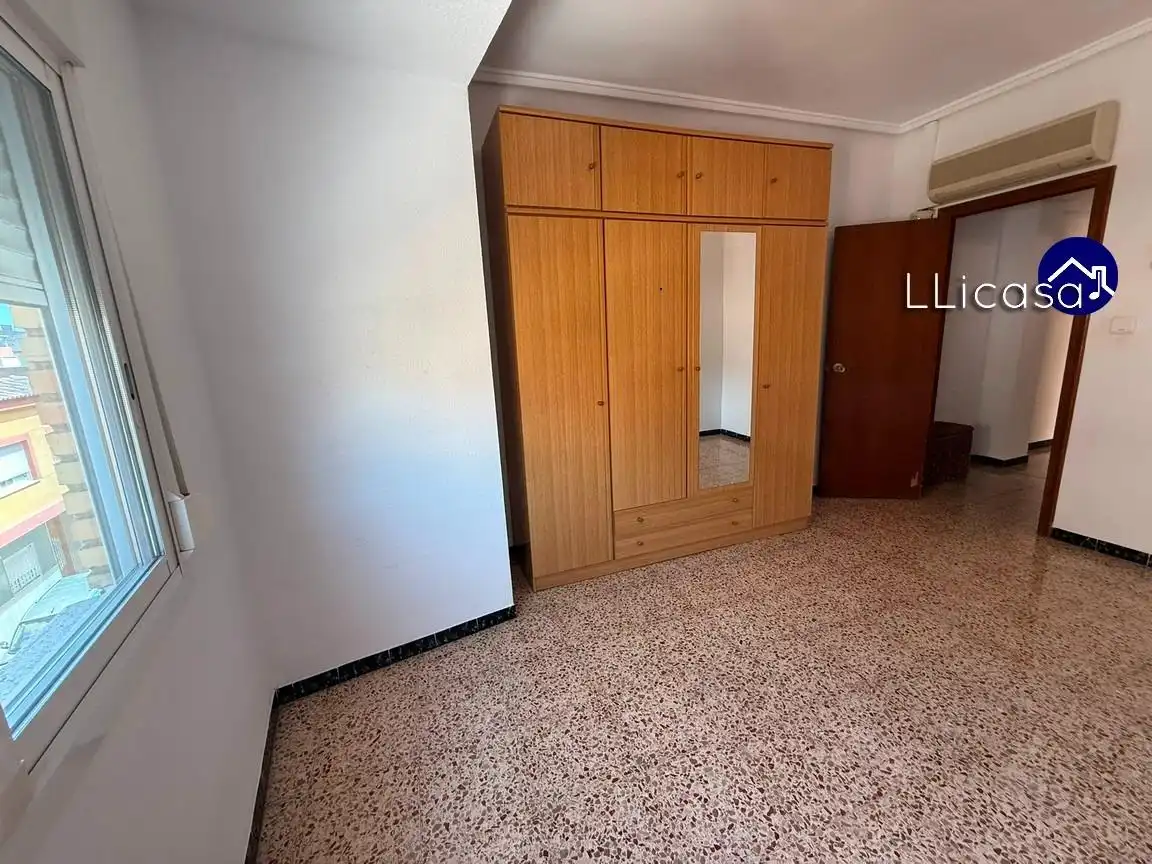 Schlafzimmer von Wohnung zum Verkauf in Benaguasil mit Klimaanlage, Terrasse und Möbliert