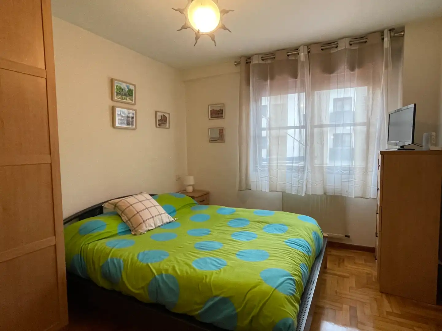 Bedroom of Apartments for sale in Gijón   with Heating, Parquet flooring and Storage room