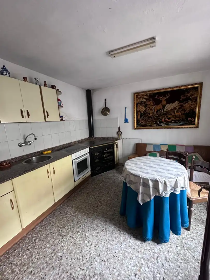 Cocina de Casa o chalet en venta en Villaverde de Rioja con Calefacción, Terraza y Trastero