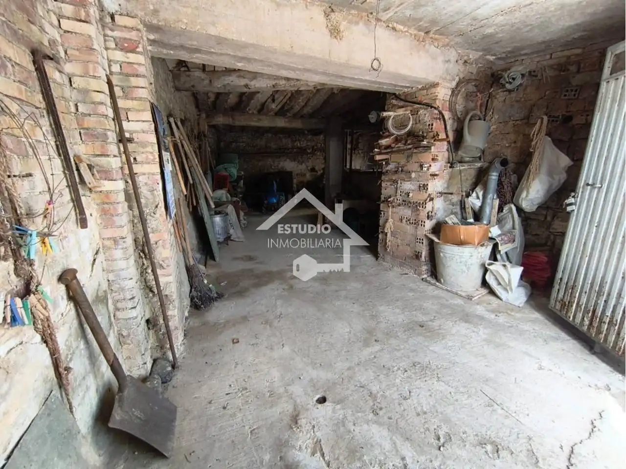 Garage for sale in Aguilar de Codés