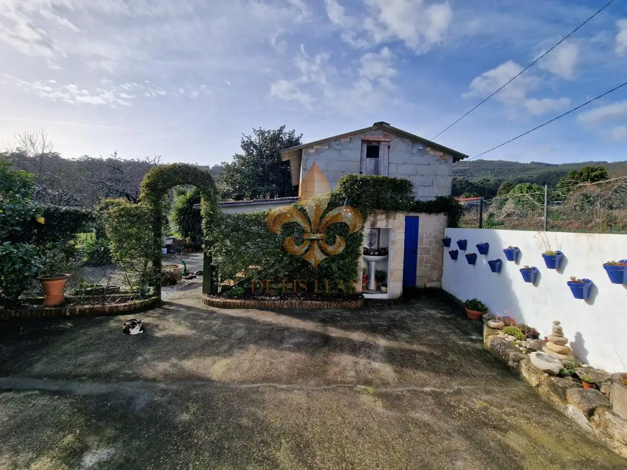 Vista exterior de Casa o xalet en venda en O Rosal   amb Calefacció, Jardí privat i Terrassa