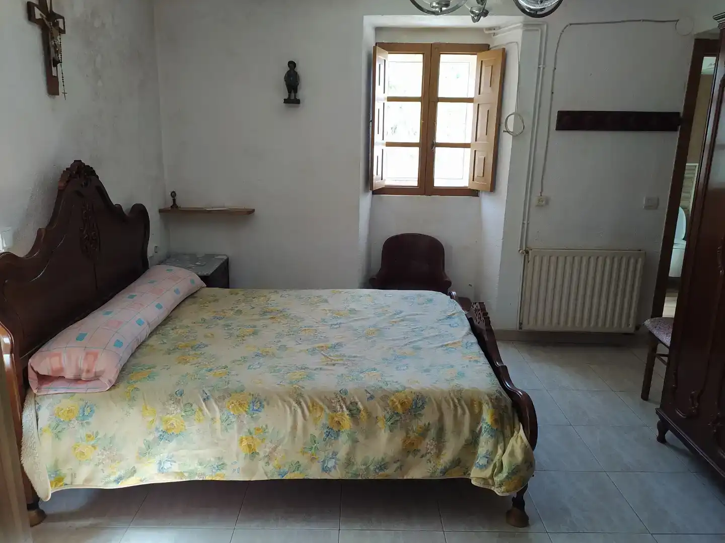 Bedroom of Houses for sale in Begonte