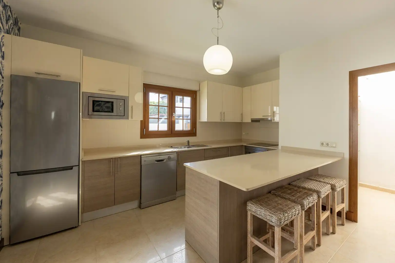 Cocina de Casa o chalet en venta en Teguise con Terraza, Piscina y Alarma