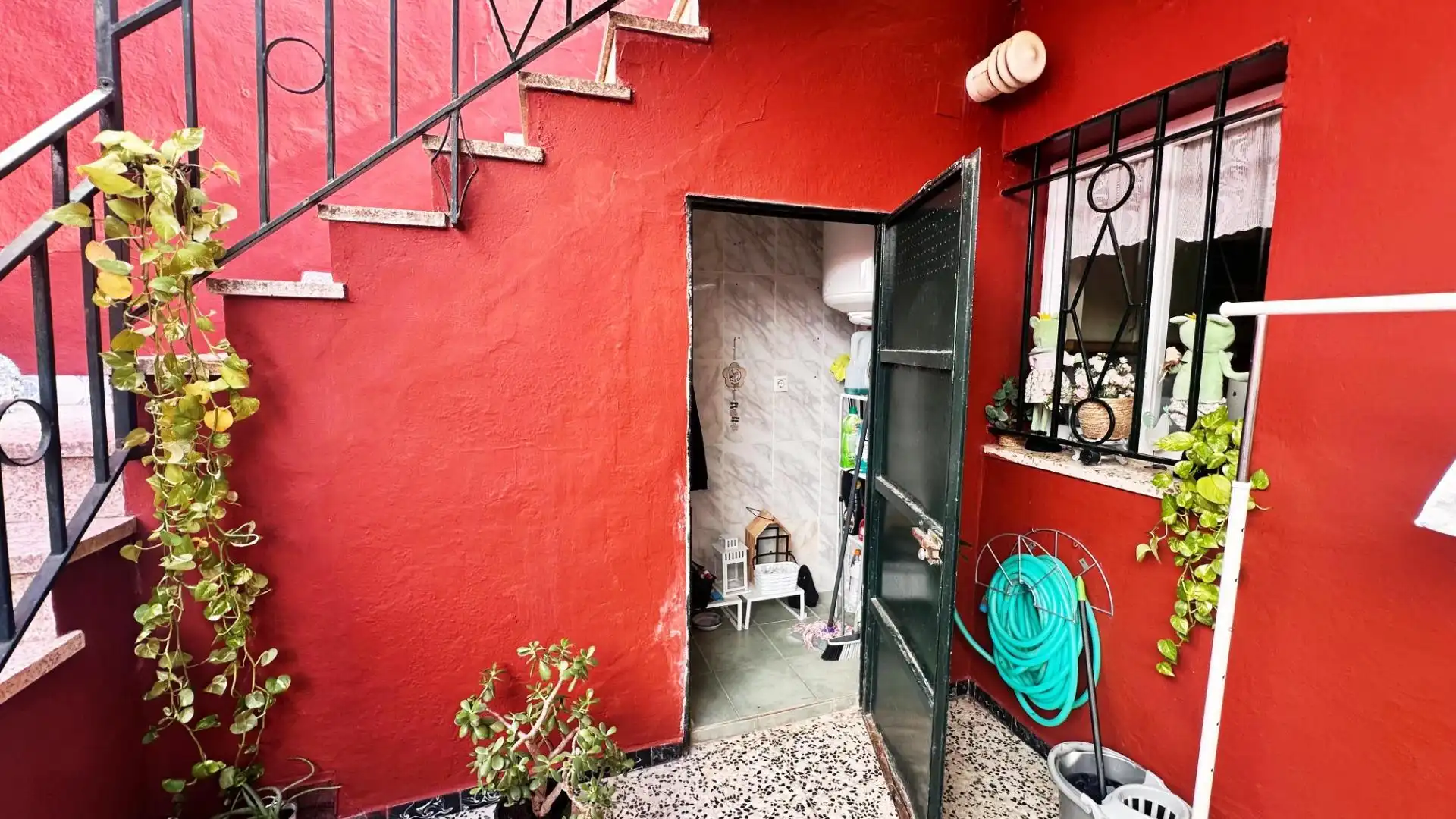 Balcony of Houses for sale in Bormujos  with Air Conditioner, Terrace and Storage room