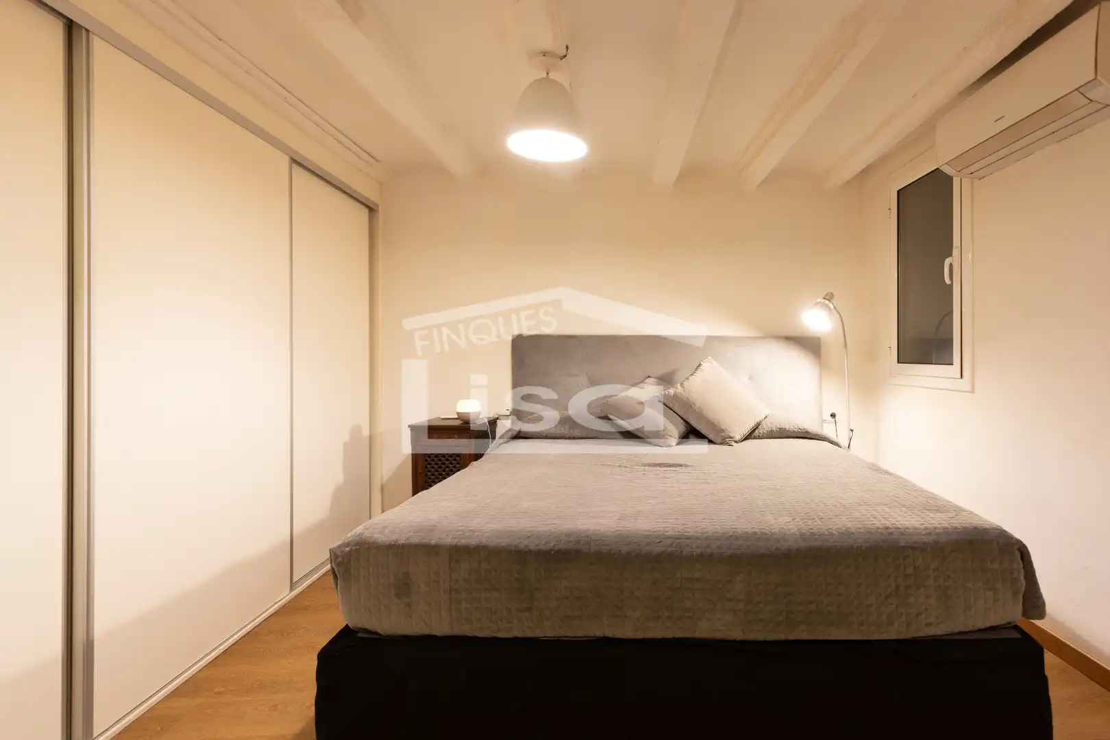 Habitación de Piso en venta en Barcelona con Aire acondicionado, Calefacción y Parquet