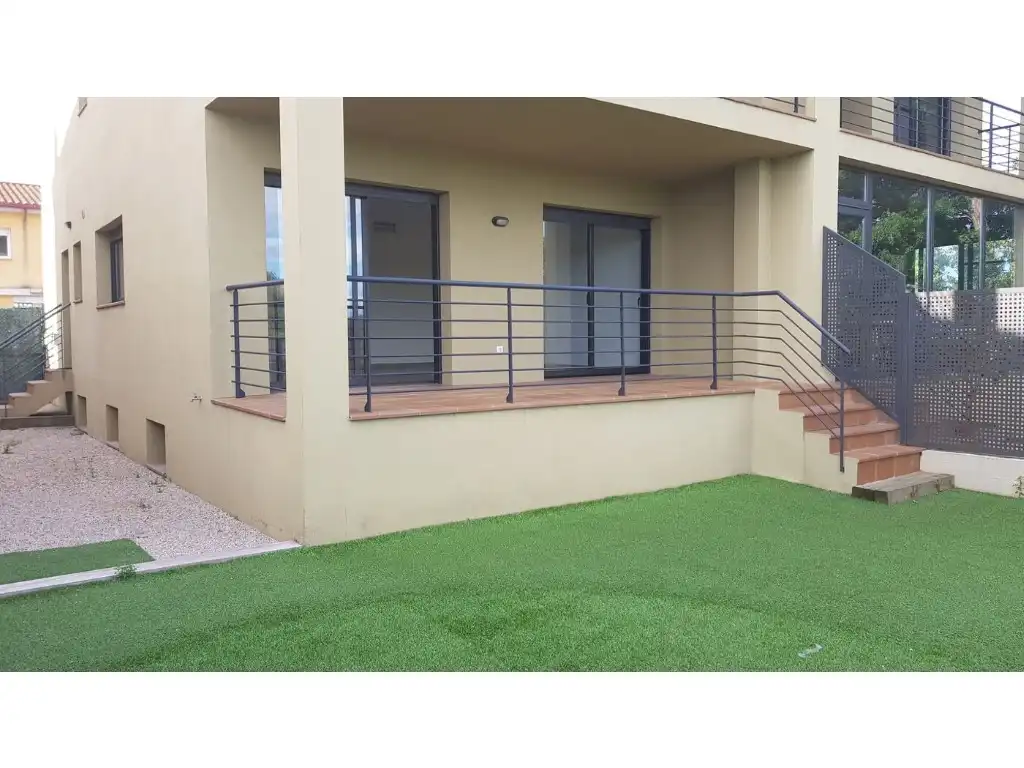 Terrassa de Casa o xalet en venda en Garrigàs amb Aire condicionat i Moblat