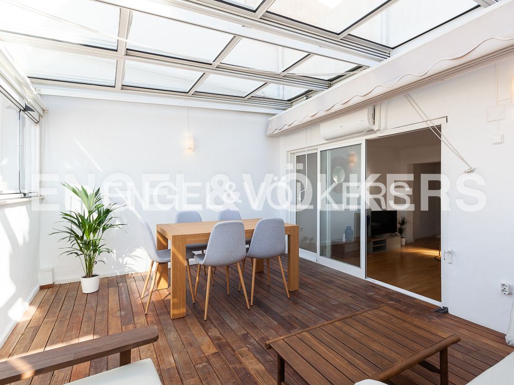 Terrassa de Àtic de lloguer en  Valencia Capital amb Aire condicionat, Calefacció i Parquet