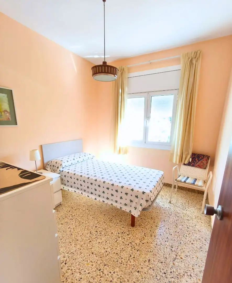 Habitación de Casa o chalet en venta en Cubelles con Calefacción, Jardín privado y Terraza