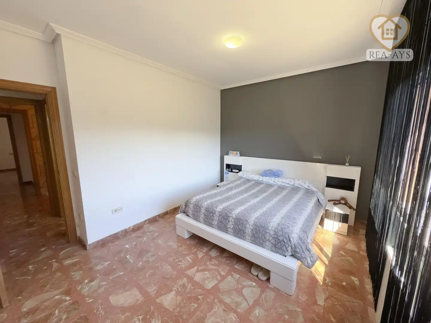 Dormitori de Casa o xalet en venda en Vallirana amb Calefacció, Jardí privat i Terrassa