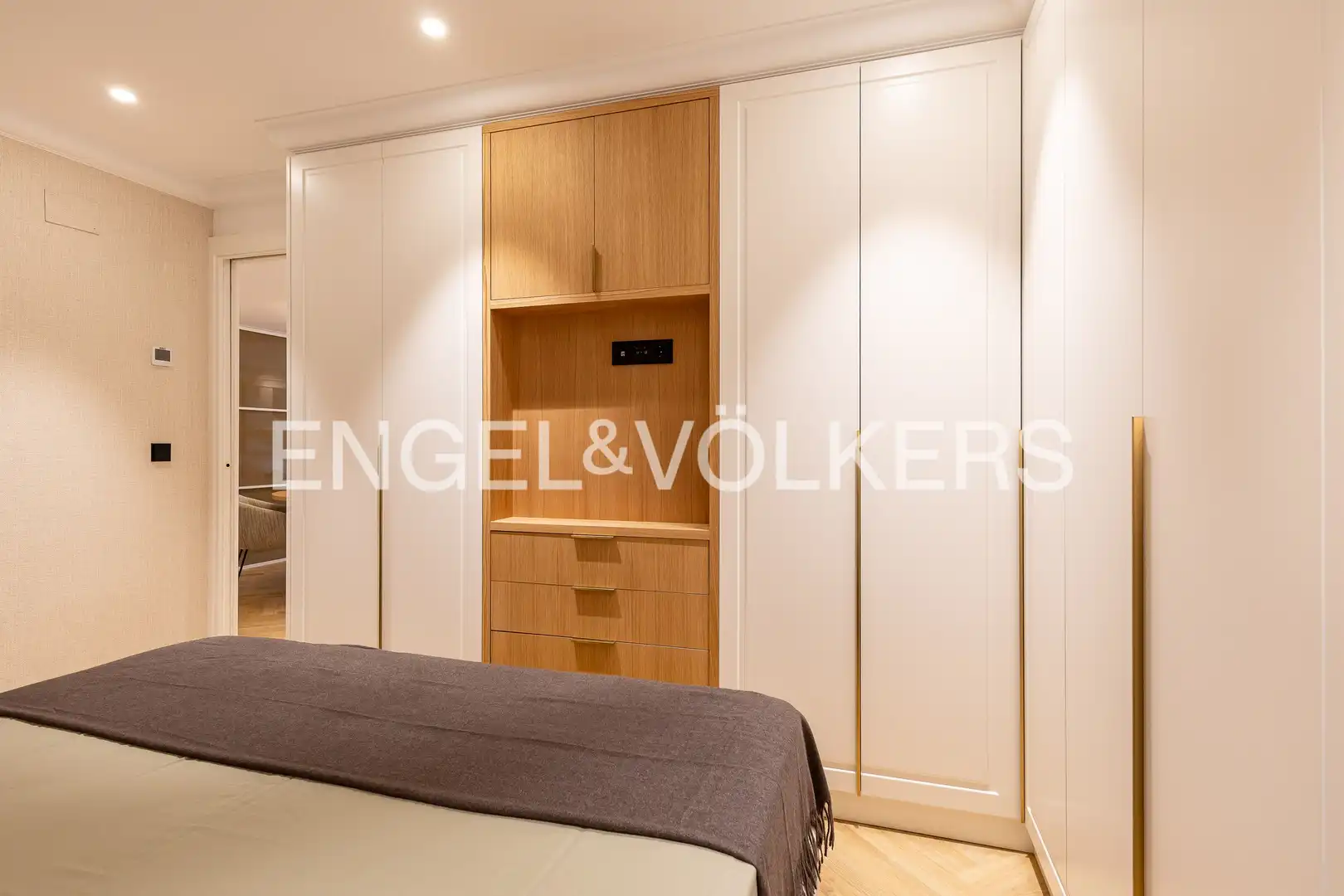 Schlafzimmer von Wohnung zum Verkauf in Madrid mit Klimaanlage, Heizung und Möbliert