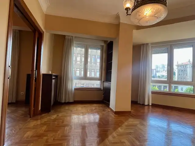 Schlafzimmer von Wohnung zum Verkauf in Santander mit Heizung, Abstellraum und Ofen