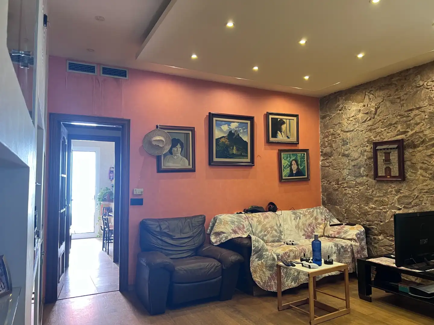 Sala d'estar de Casa adosada en venda en Barcelona amb Aire condicionat, Parquet i Terrassa