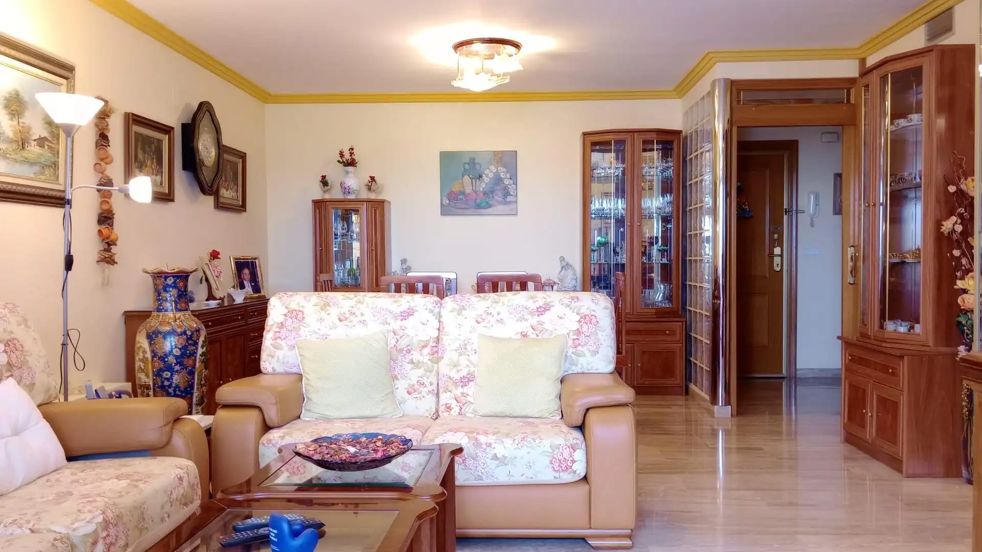 Sala de estar de Piso en venta en Benidorm con Aire acondicionado, Calefacción y Jardín privado