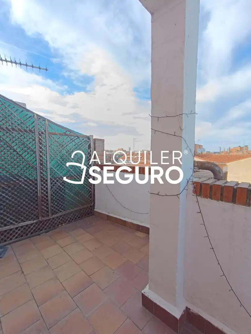 Vista exterior de Ático de alquiler en Getafe con Aire acondicionado, Calefacción y Terraza