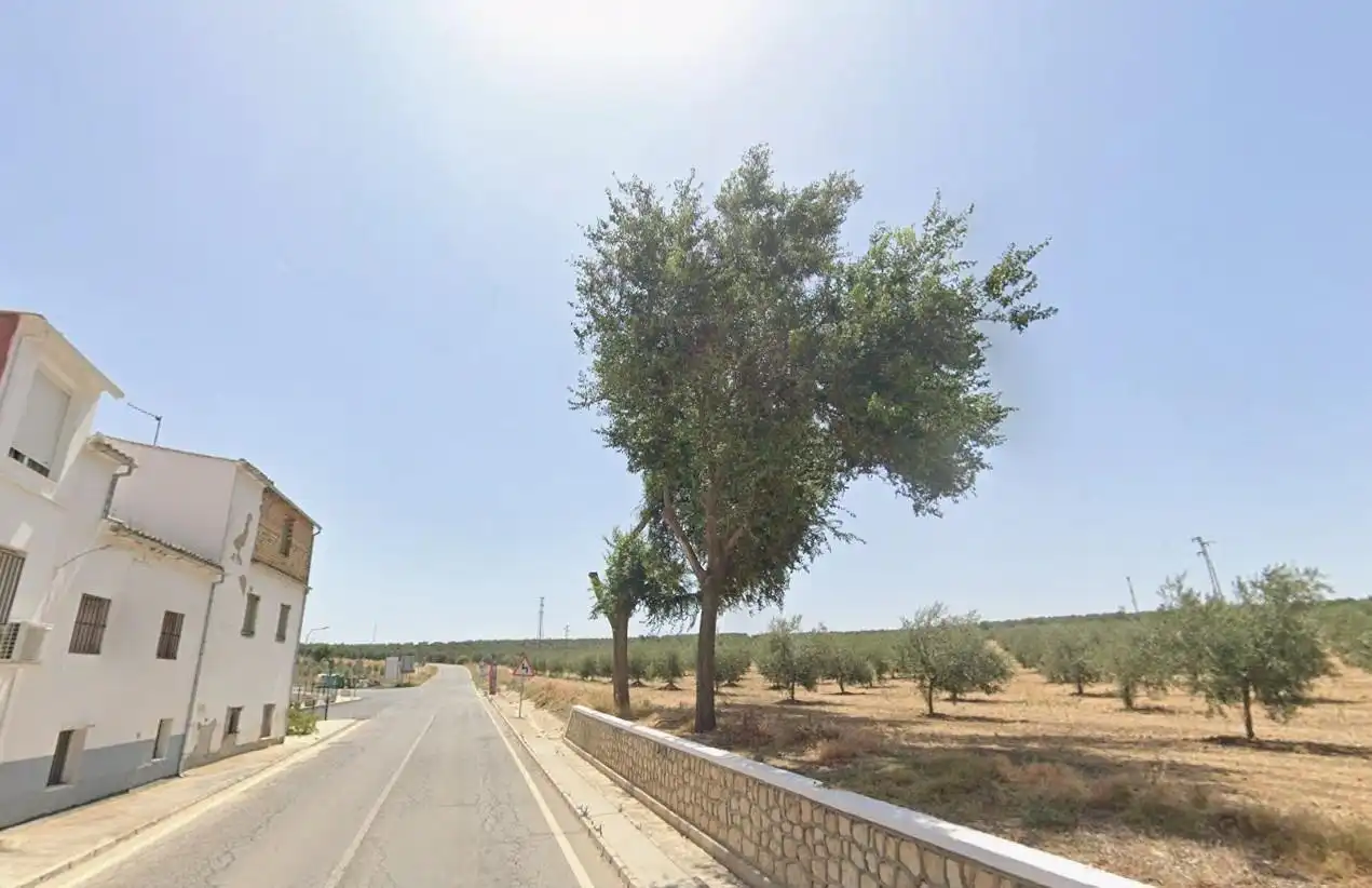 Casa adosada en venta en El Saucejo