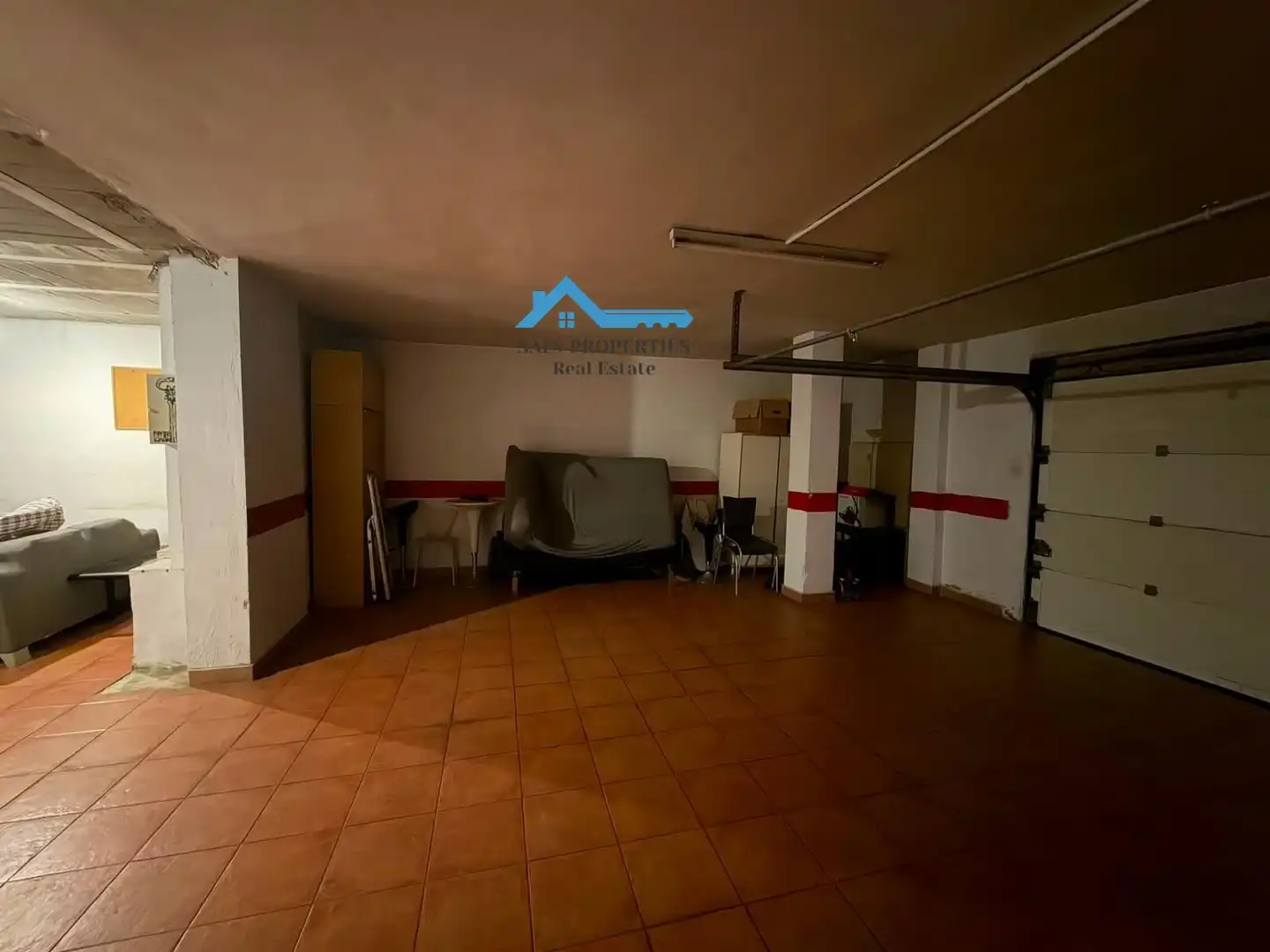 Casa aparellada amb terrassa en venda a Coloma, imagen 26