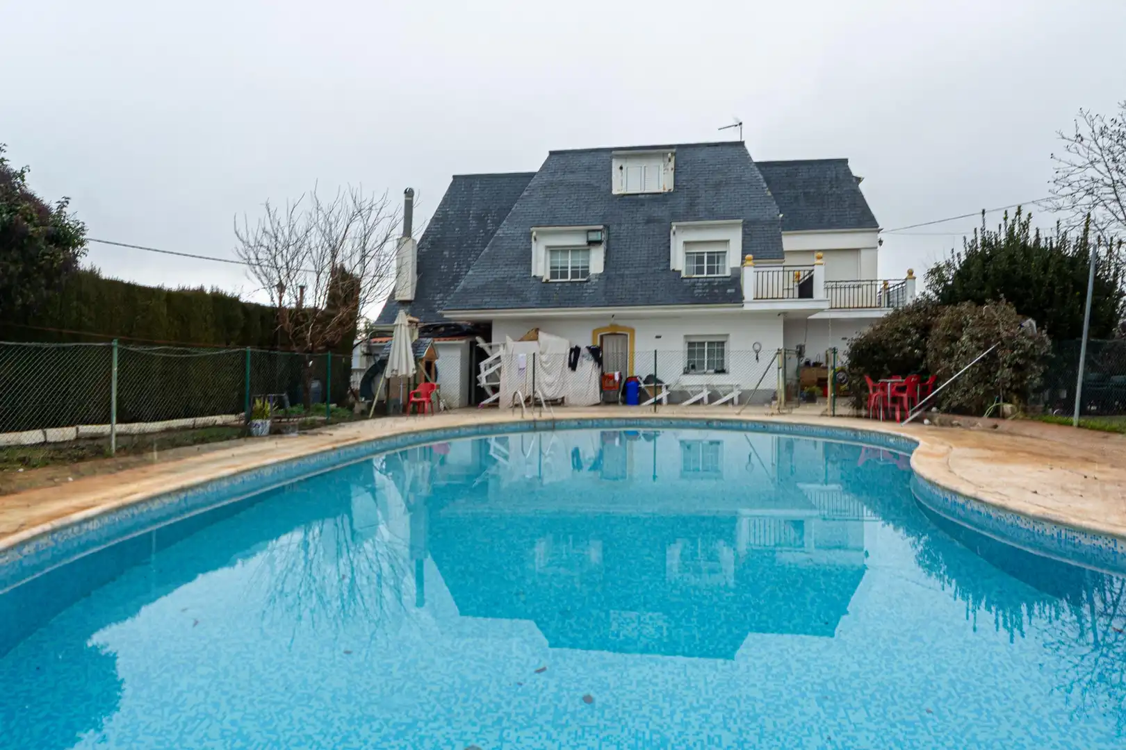 Piscina de Casa o xalet en venda en Baza amb Jardí privat, Terrassa i Piscina