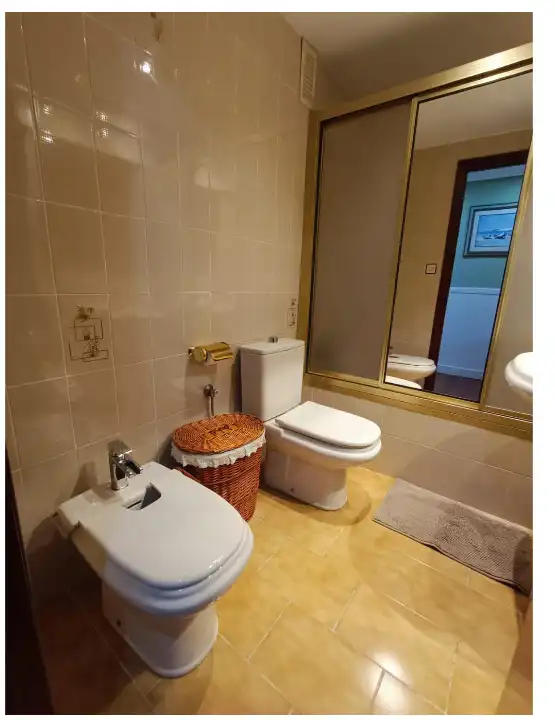 Bathroom of Flat for sale in Zaragoza  with Heating and Storage room
