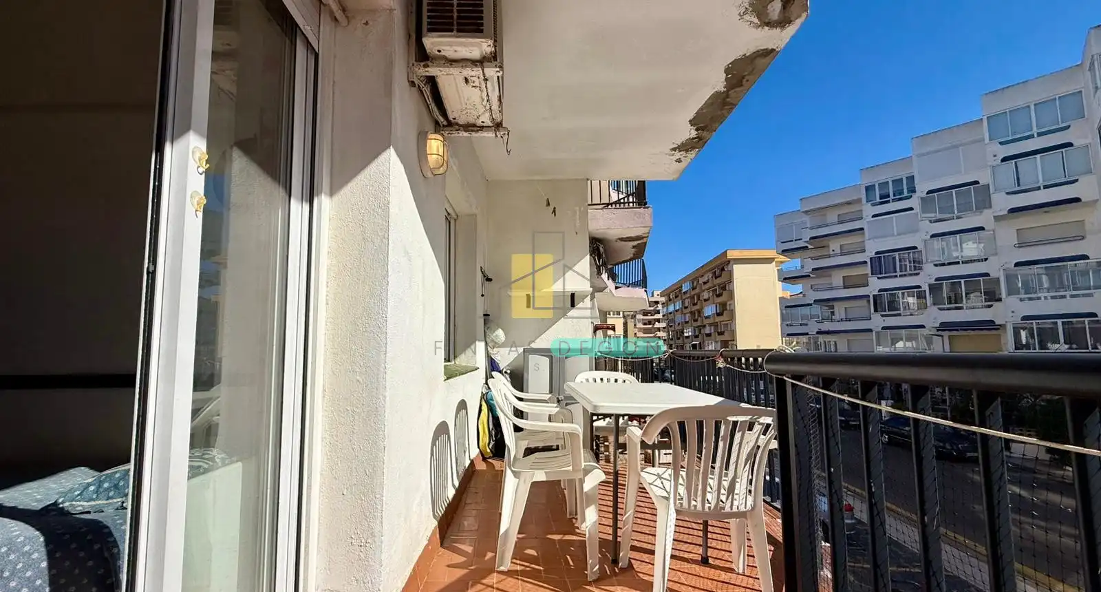 Terraza de Apartamento en venta en Roses con Calefacción, Horno y Microondas