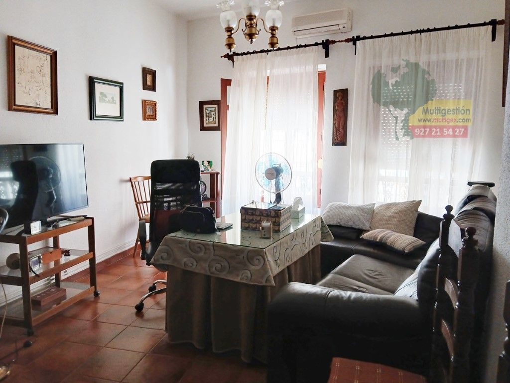 Sala d'estar de Pis en venda en Cáceres Capital