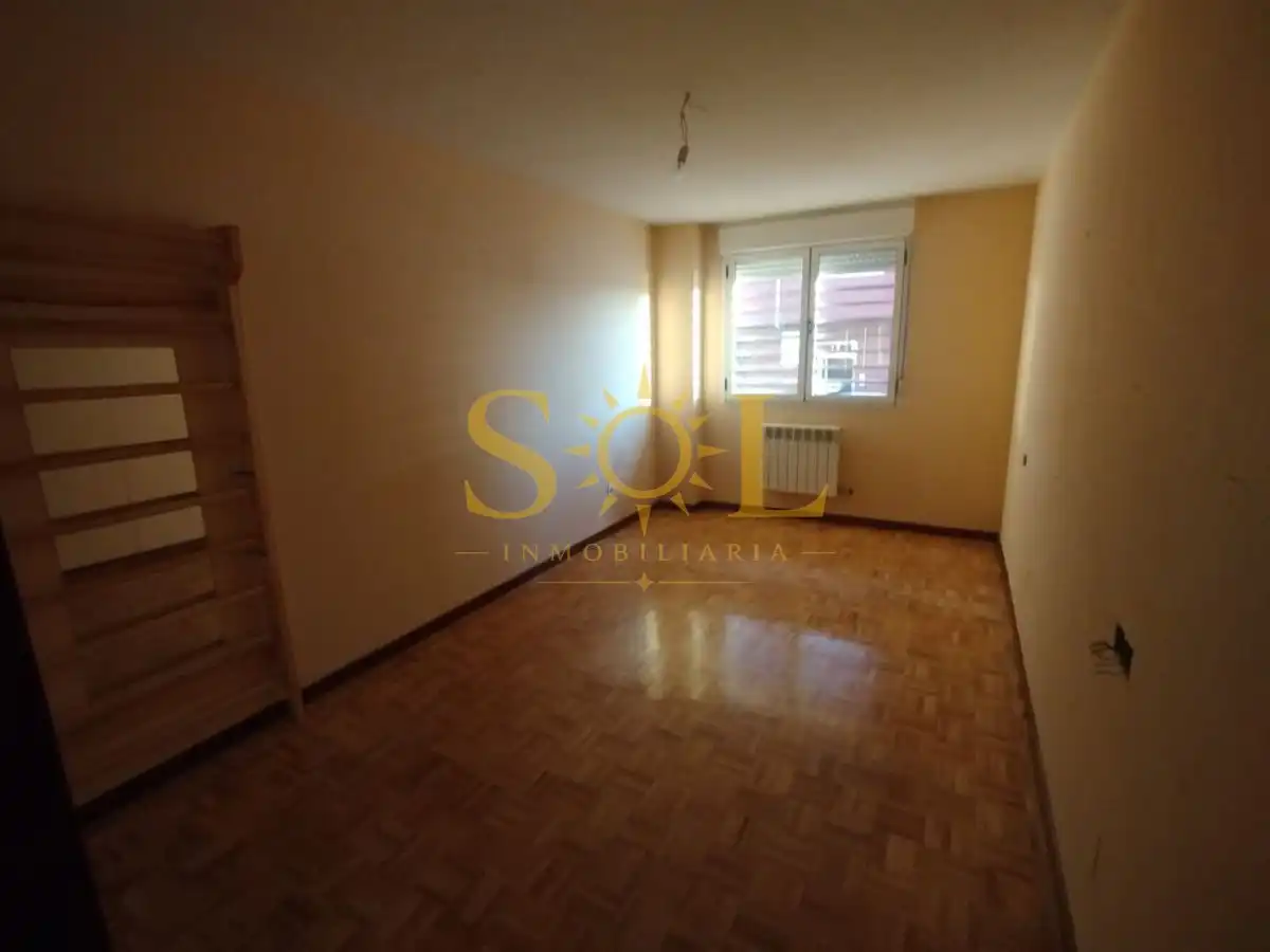 Flat with lift for sale in Carretera Santander, imagen 7