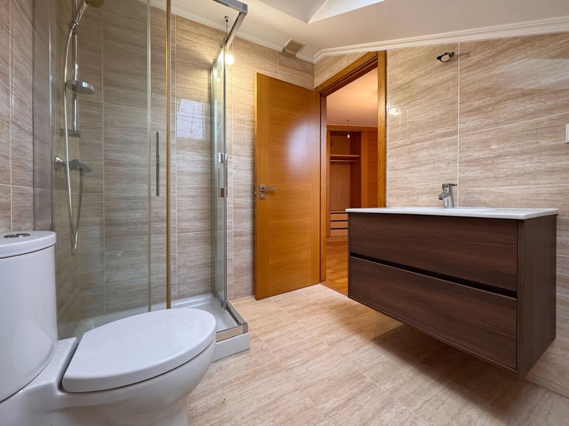Baño de Piso en venta en Pontevedra Capital  con Calefacción