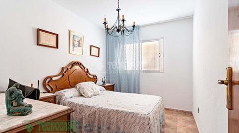 Foto 3 de Casa adosada en venda a Las Norias, Almería