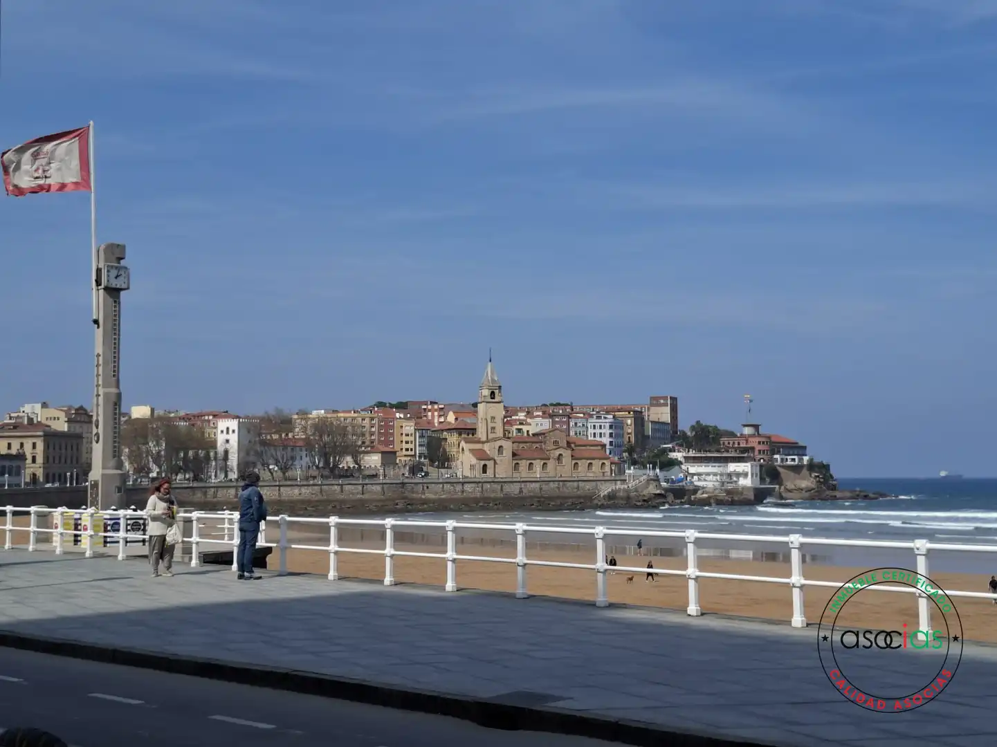 Vista exterior de Pis en venda en Gijón  amb Calefacció, Parquet i Terrassa