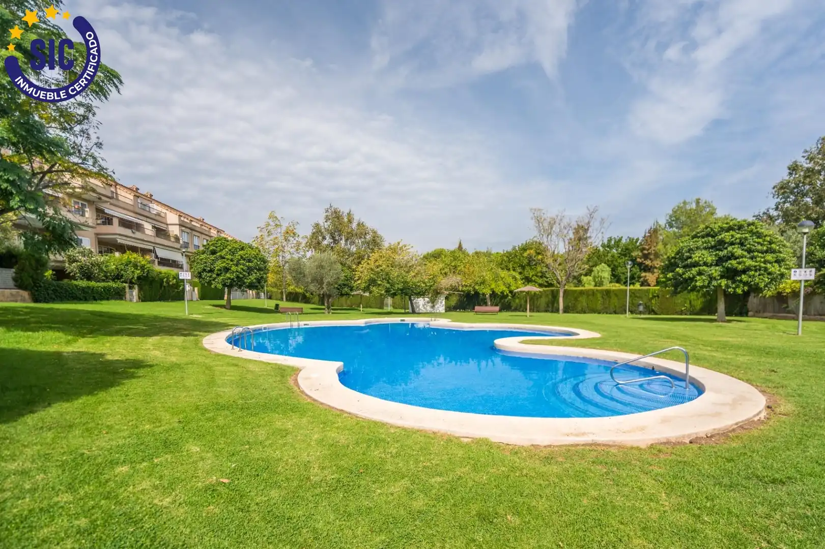 Piso con piscina en venta en Calle MILA REIAL
