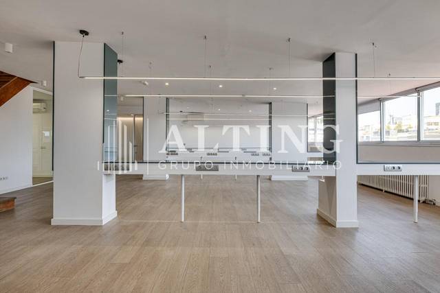 Oficina en Alquiler en  Tuset en Sant Gervasi- Galvany