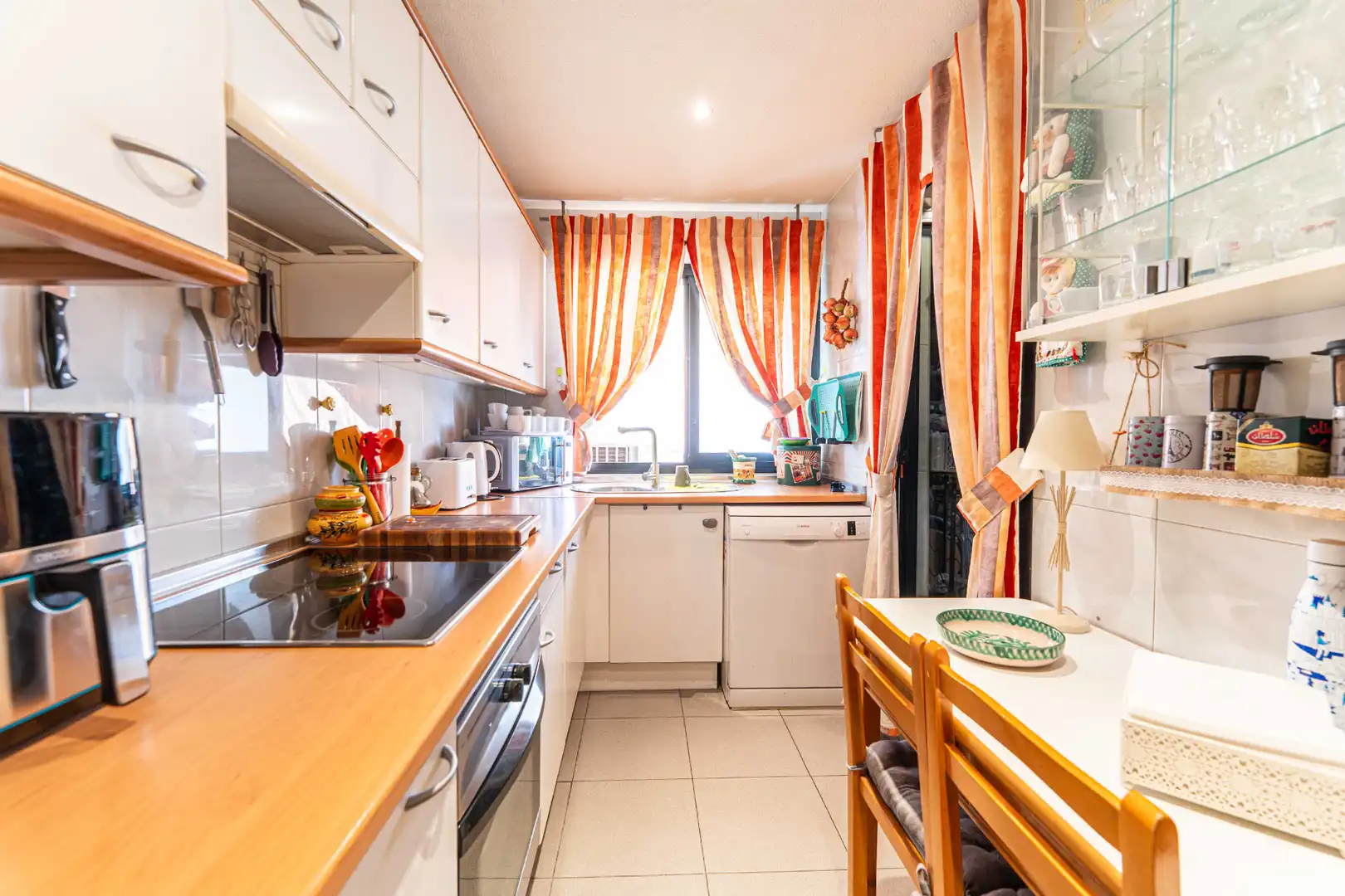 Kitchen of Flat for sale in Parque Lisboa - La Paz