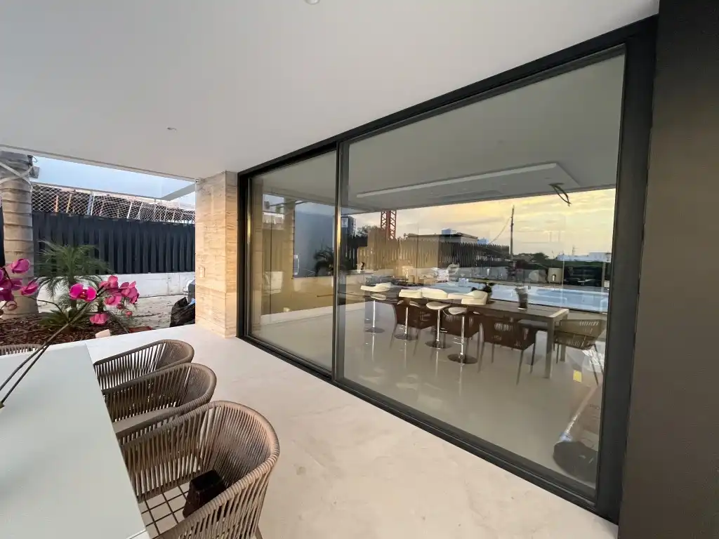 Chalet con piscina en venta en Milla de Oro, imagen 7