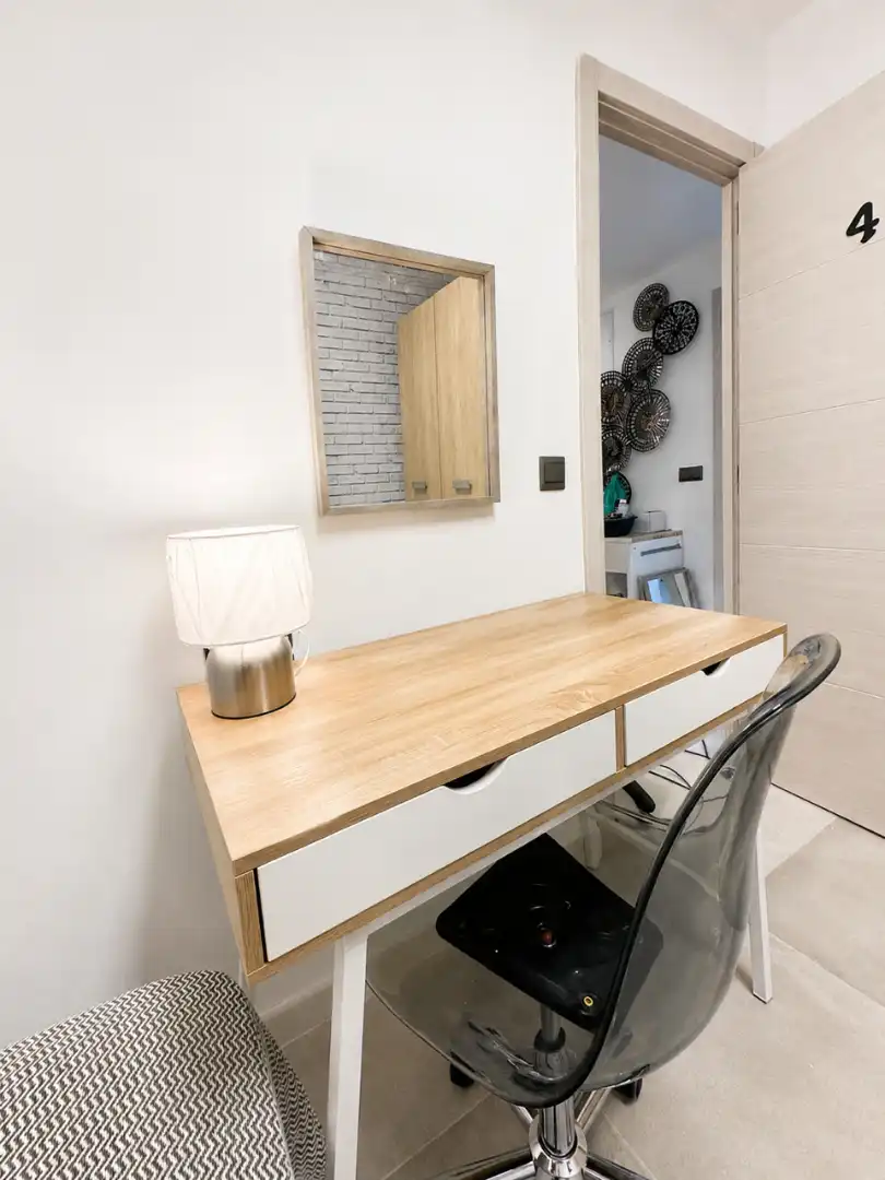 Study for share in Sevilla  with Air Conditioner, Heating and Furnished