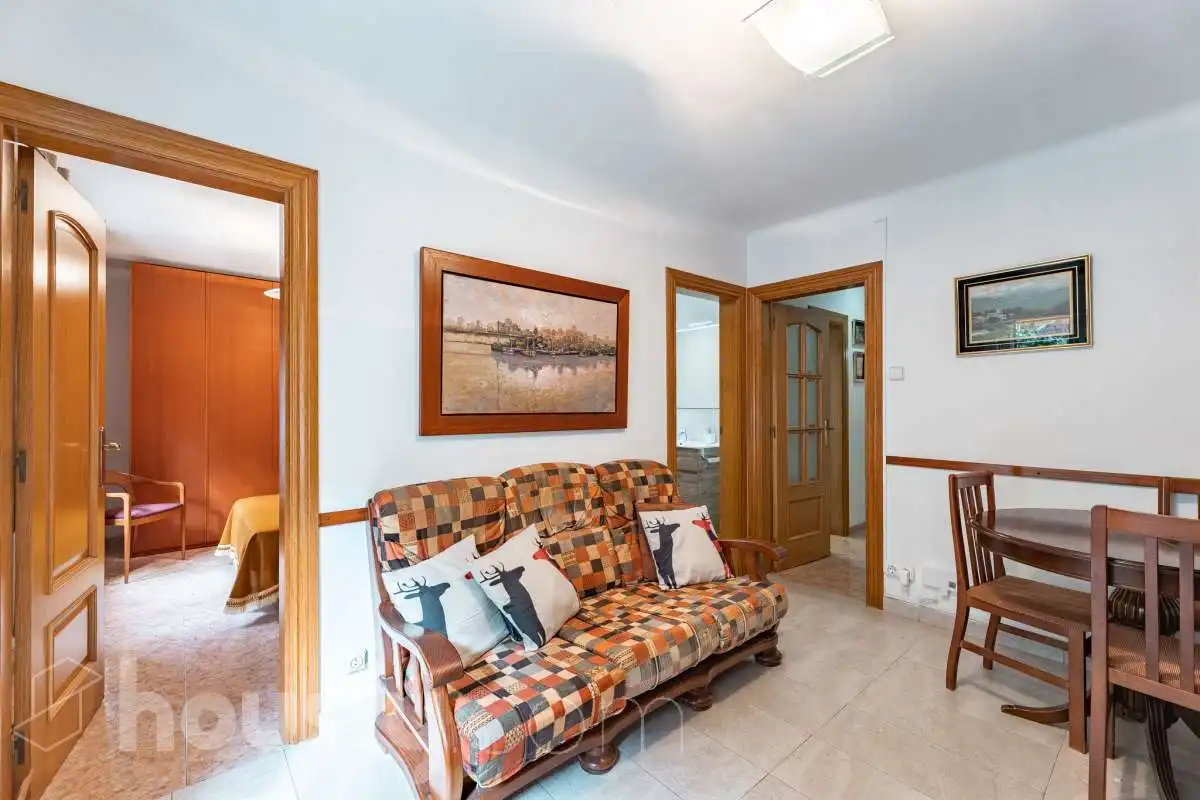 Wohnzimmer von Wohnung zum Verkauf in Barcelona mit Möbliert