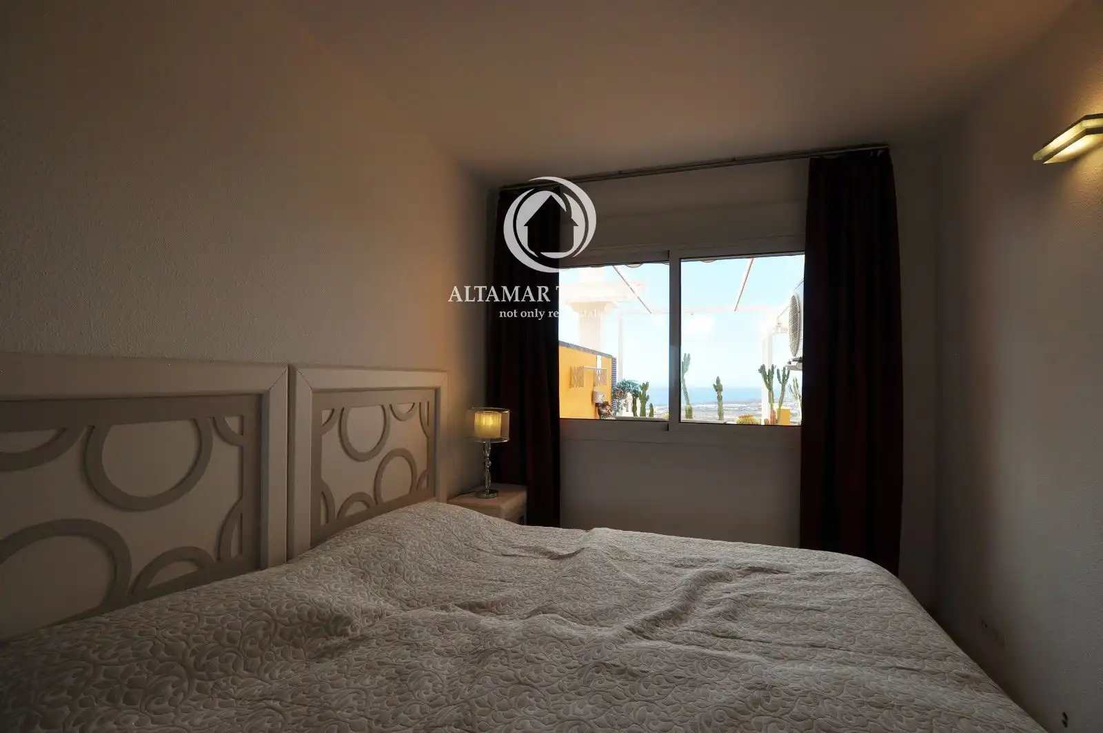 Dormitori de Apartament de lloguer en Adeje amb Terrassa, Traster i Piscina