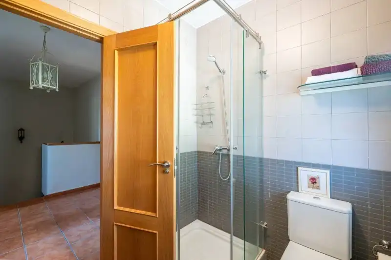 Bany de Casa o xalet en venda en Valdemanco amb Calefacció, Terrassa i Traster