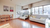 Living room of Flat for sale in  Barcelona Capital  with Air Conditioner, Heating and Terrace