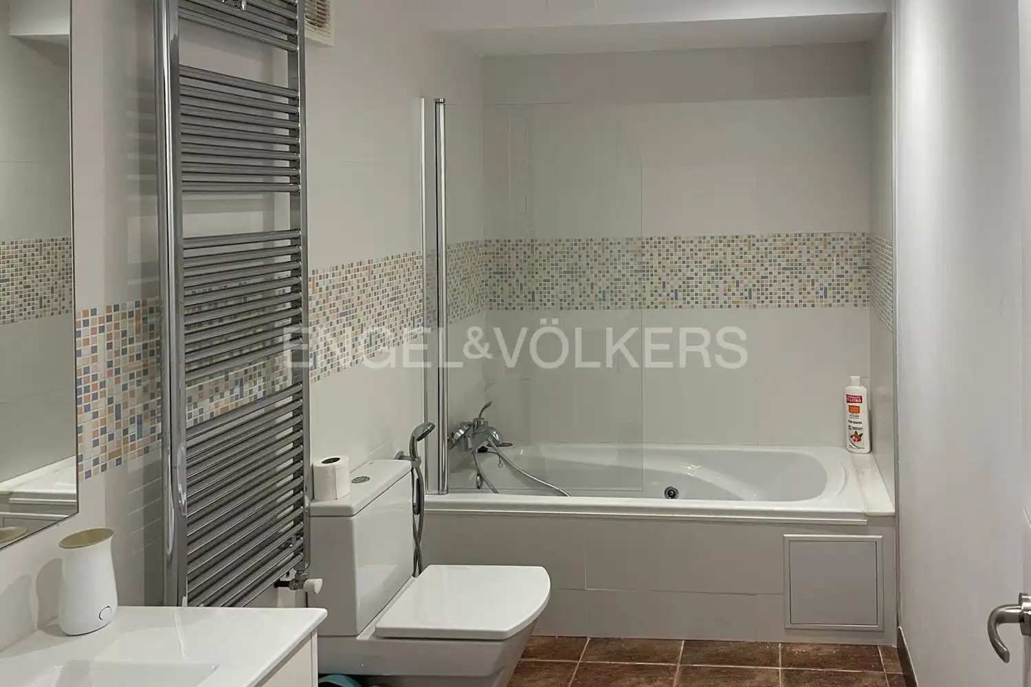 Bathroom of Houses for rent in Olocau  with Air Conditioner, Heating and Private garden