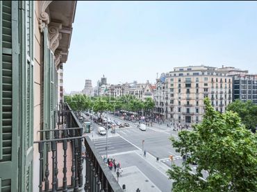 Appartamento con balcone in vendita a Eixample