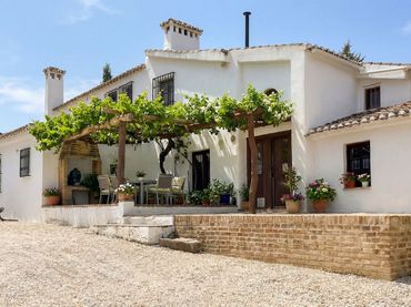Casa rustica con piscina in vendita a Villanueva del Rosario