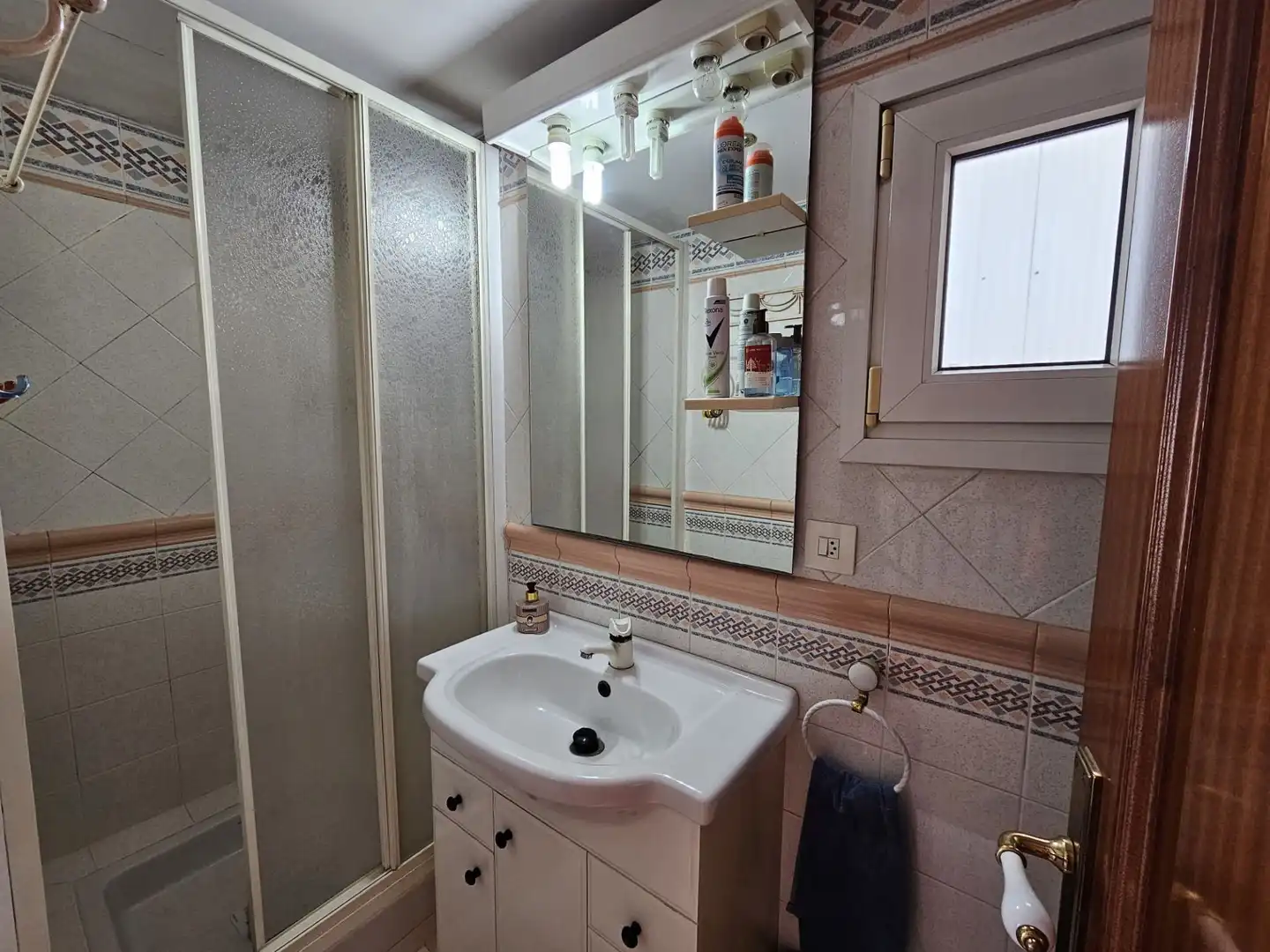Baño de Casa adosada en venta en Cambrils con Aire acondicionado, Terraza y Amueblado
