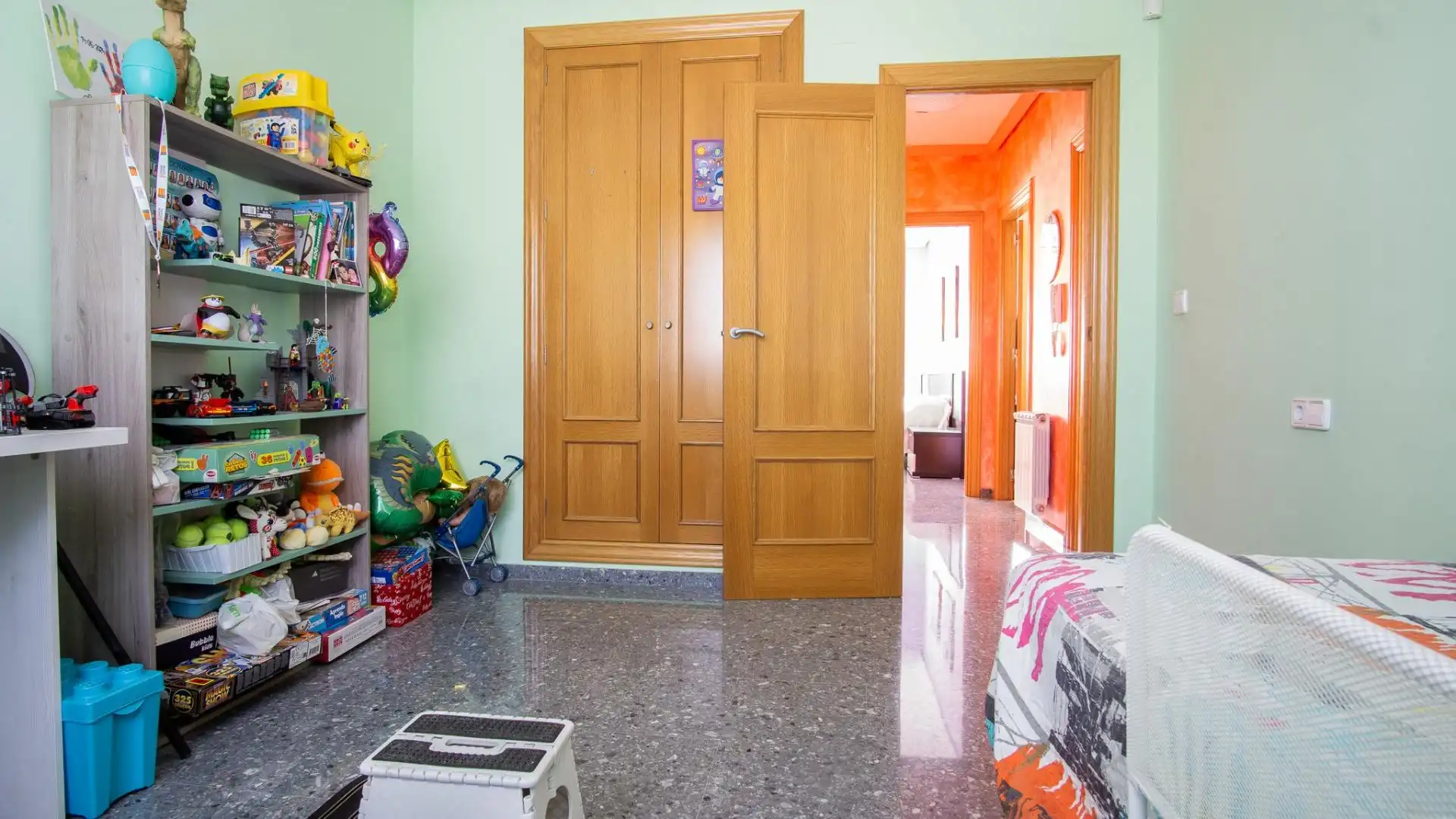 Casa adosada en venta en Petrer, Alicante