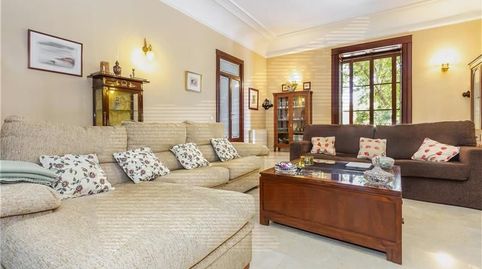 Palma. Centro. Piso muy céntrico de 350m2 aprox. en edificio emblemático. Esta vivienda tiene unos 350m2 aprox., consta de un ampl