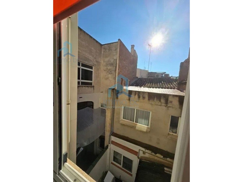 Vista exterior de Pis en venda en Reus