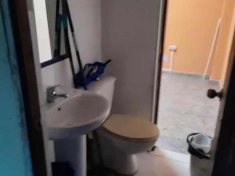 Badezimmer von Geschaftsraum zur Miete in Macarena
