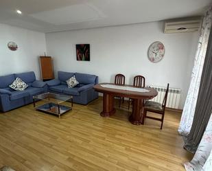 Living room of Flat to rent in Don Benito  with Air Conditioner